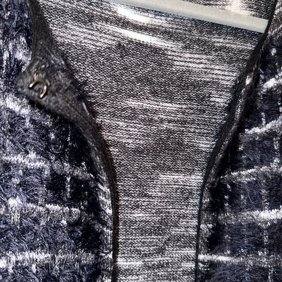 T TAHARI SIMA LONG CARDIGAN WOOL BLEND SWEATER SIZE MEDIUM - Picture 6 of 7